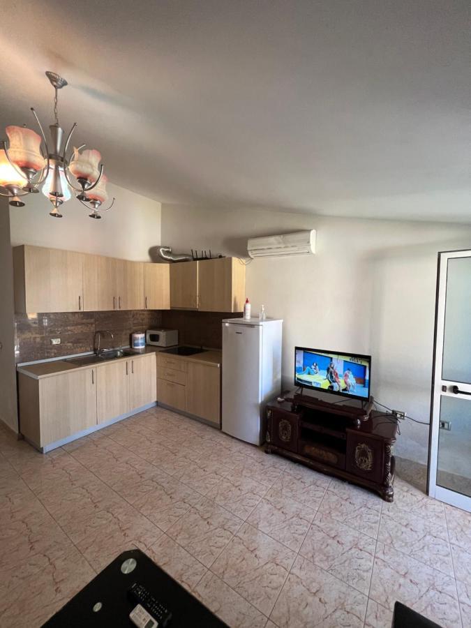 House For Rent Jurgen Villa Golem  Ngoại thất bức ảnh