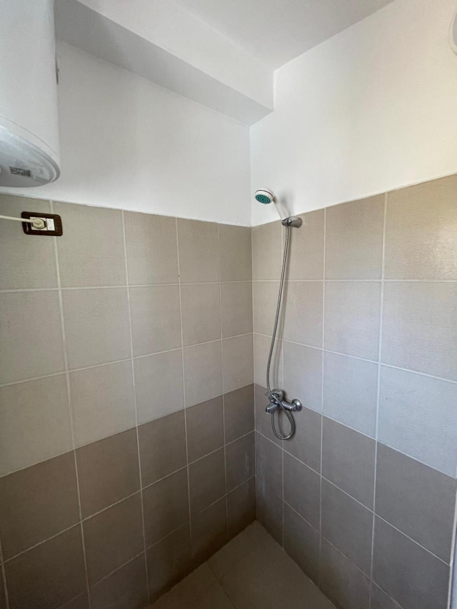 House For Rent Jurgen Villa Golem  Ngoại thất bức ảnh